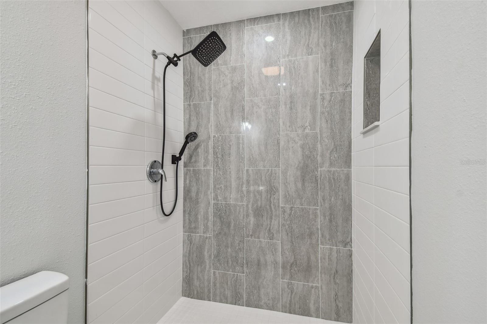 1905 E BROAD ST, TAMPA, FL, 33610