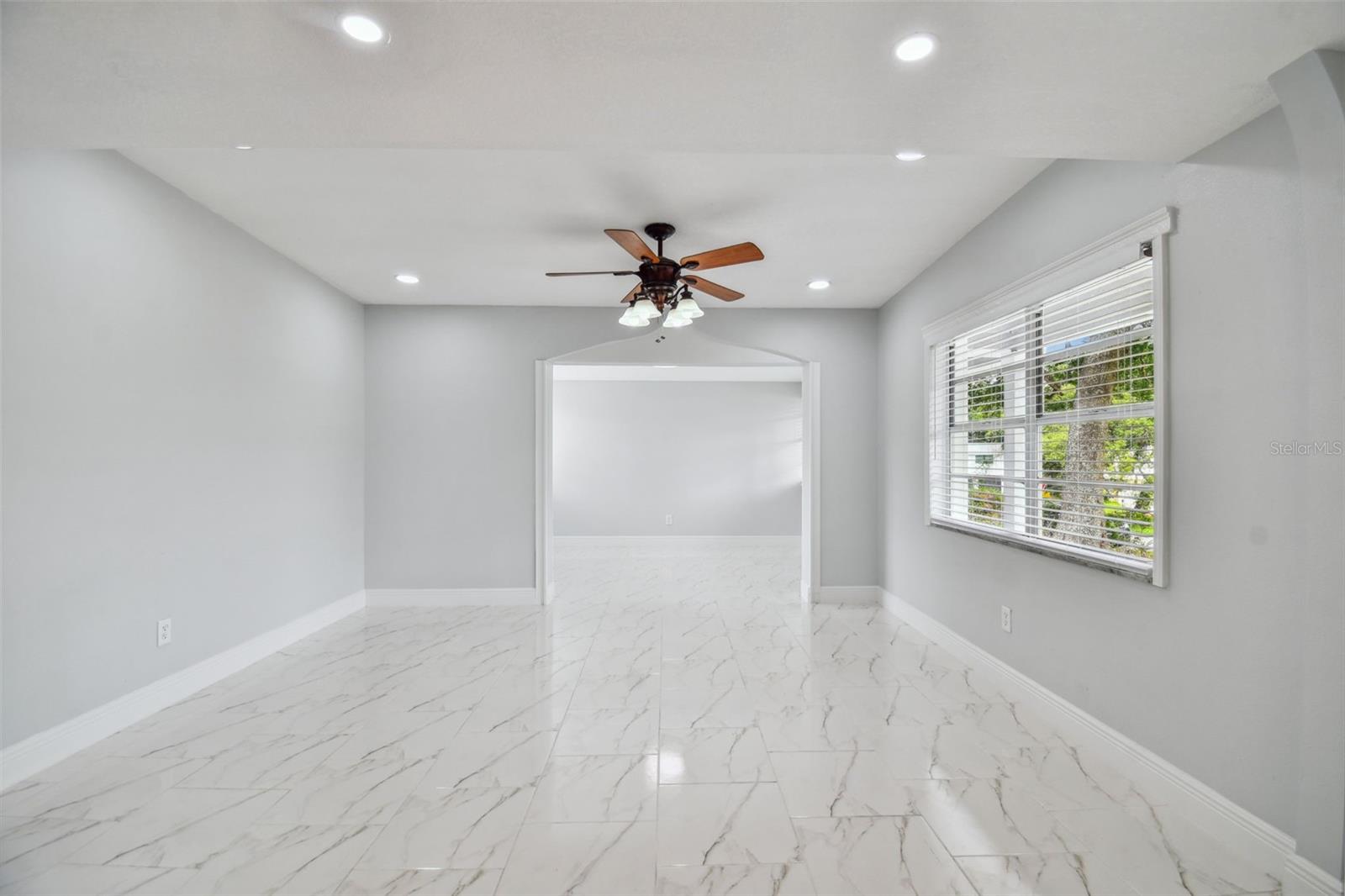 1905 E BROAD ST, TAMPA, FL, 33610