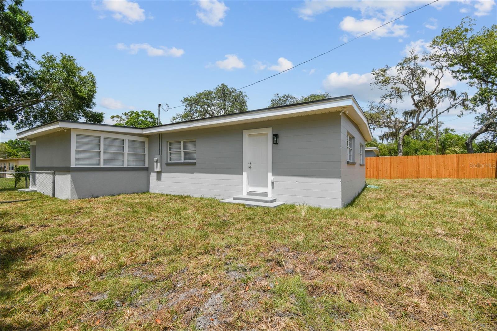 1905 E BROAD ST, TAMPA, FL, 33610