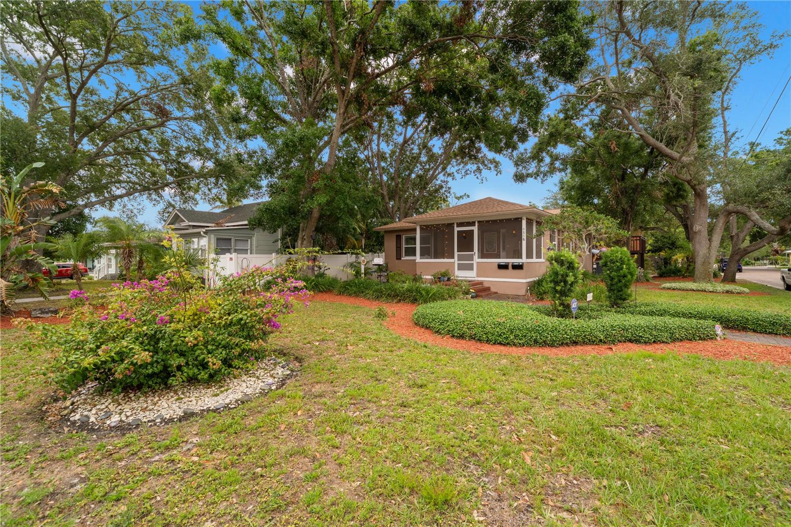 486 27TH AVE N, ST PETERSBURG, FL, 33704