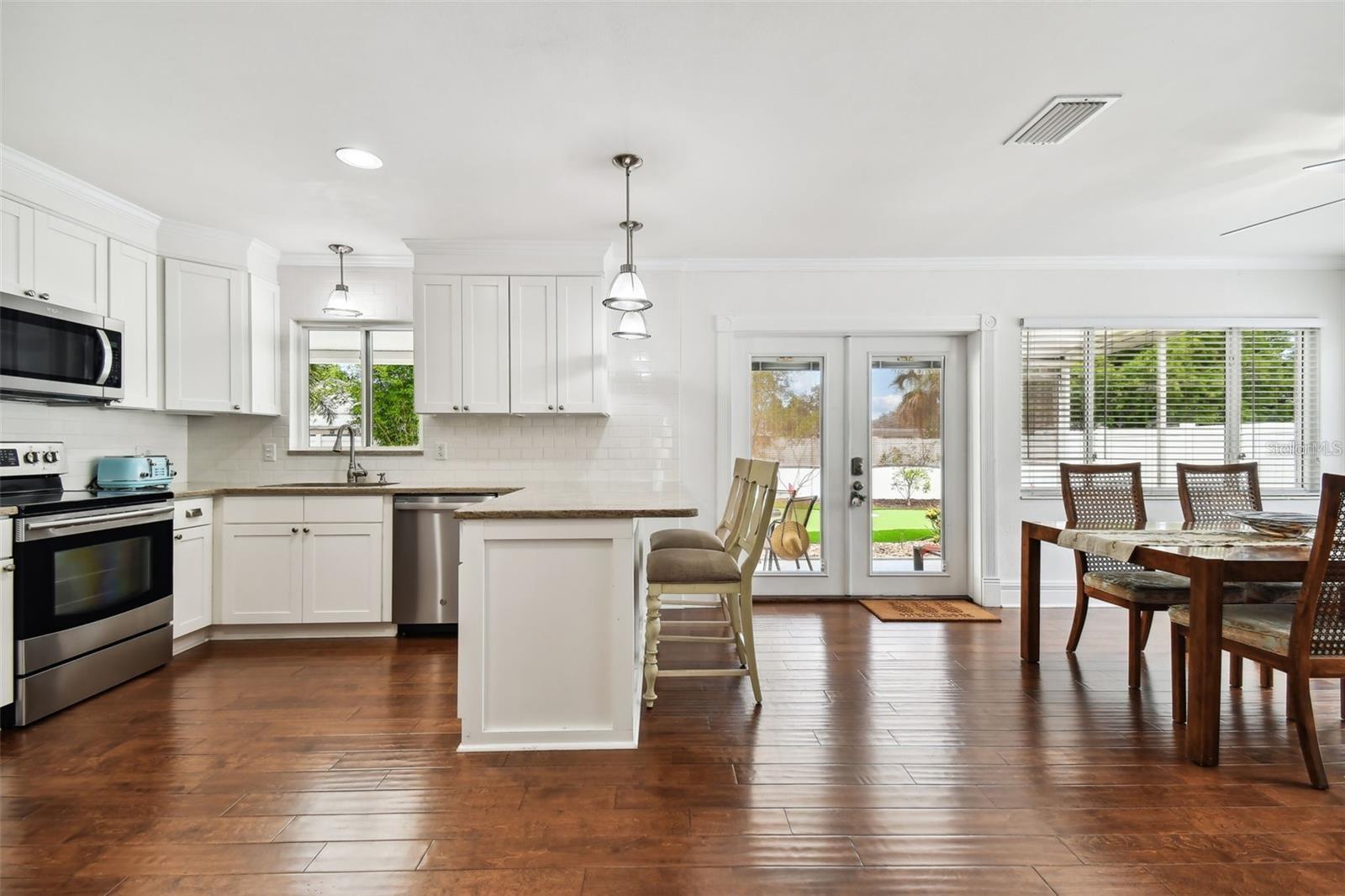 2560 51ST ST N, ST PETERSBURG, FL, 33710