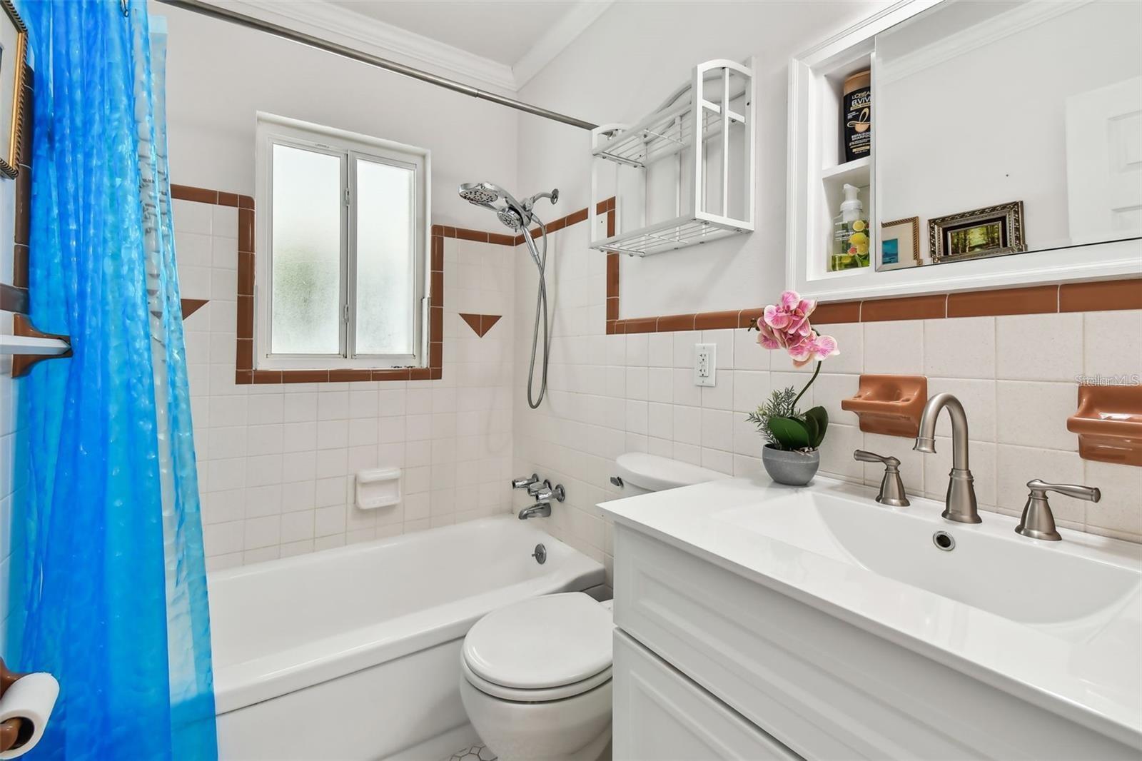 2560 51ST ST N, ST PETERSBURG, FL, 33710