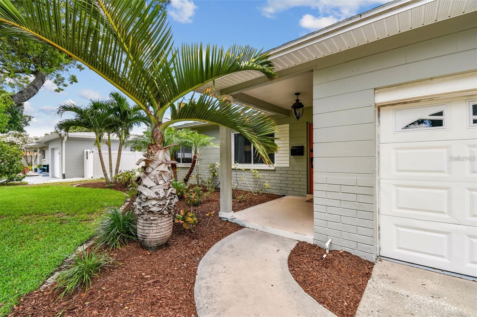 2560 51ST ST N, ST PETERSBURG, FL, 33710