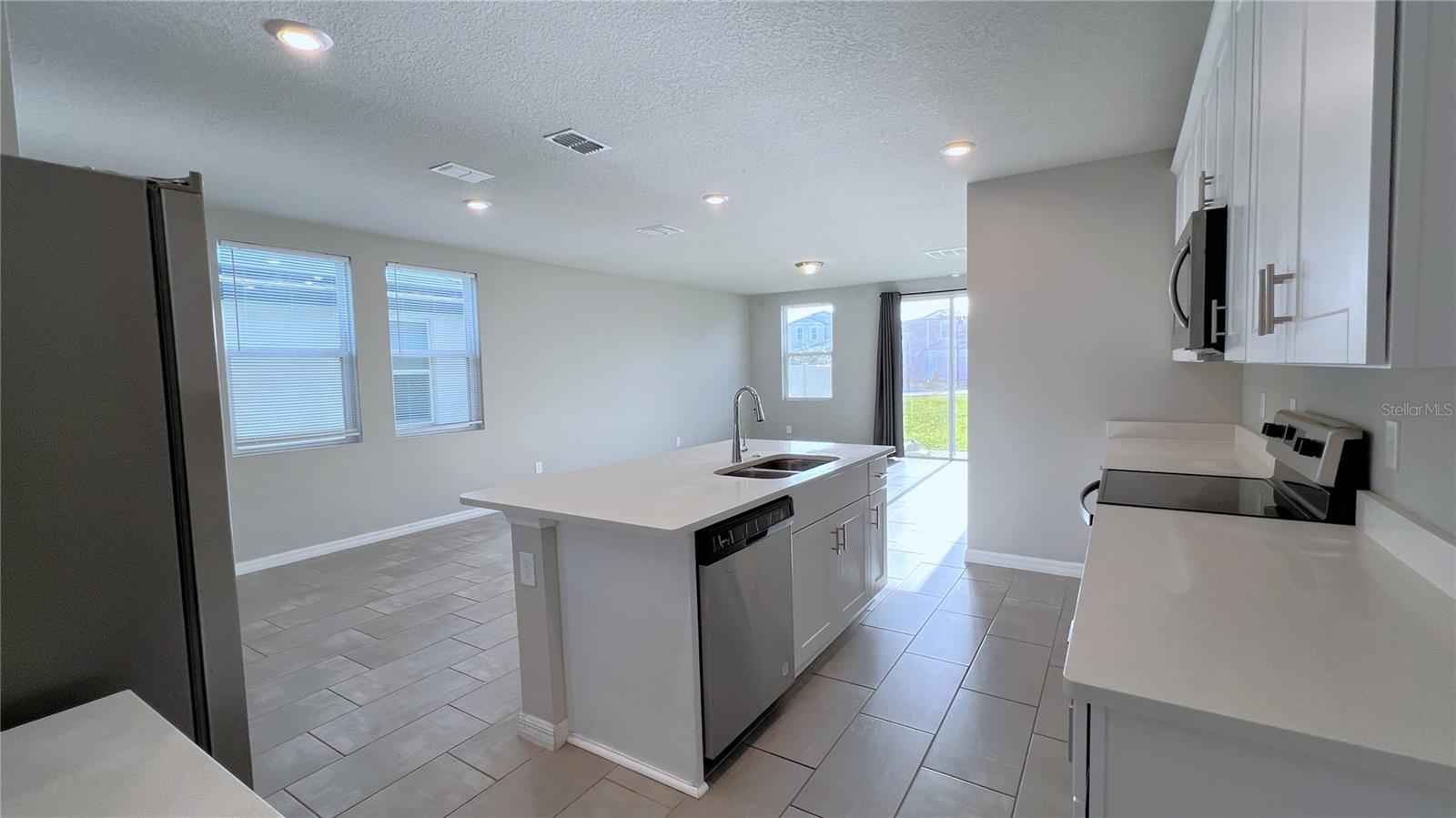 3253 BELLA VISTA DR, DAVENPORT, FL, 33896