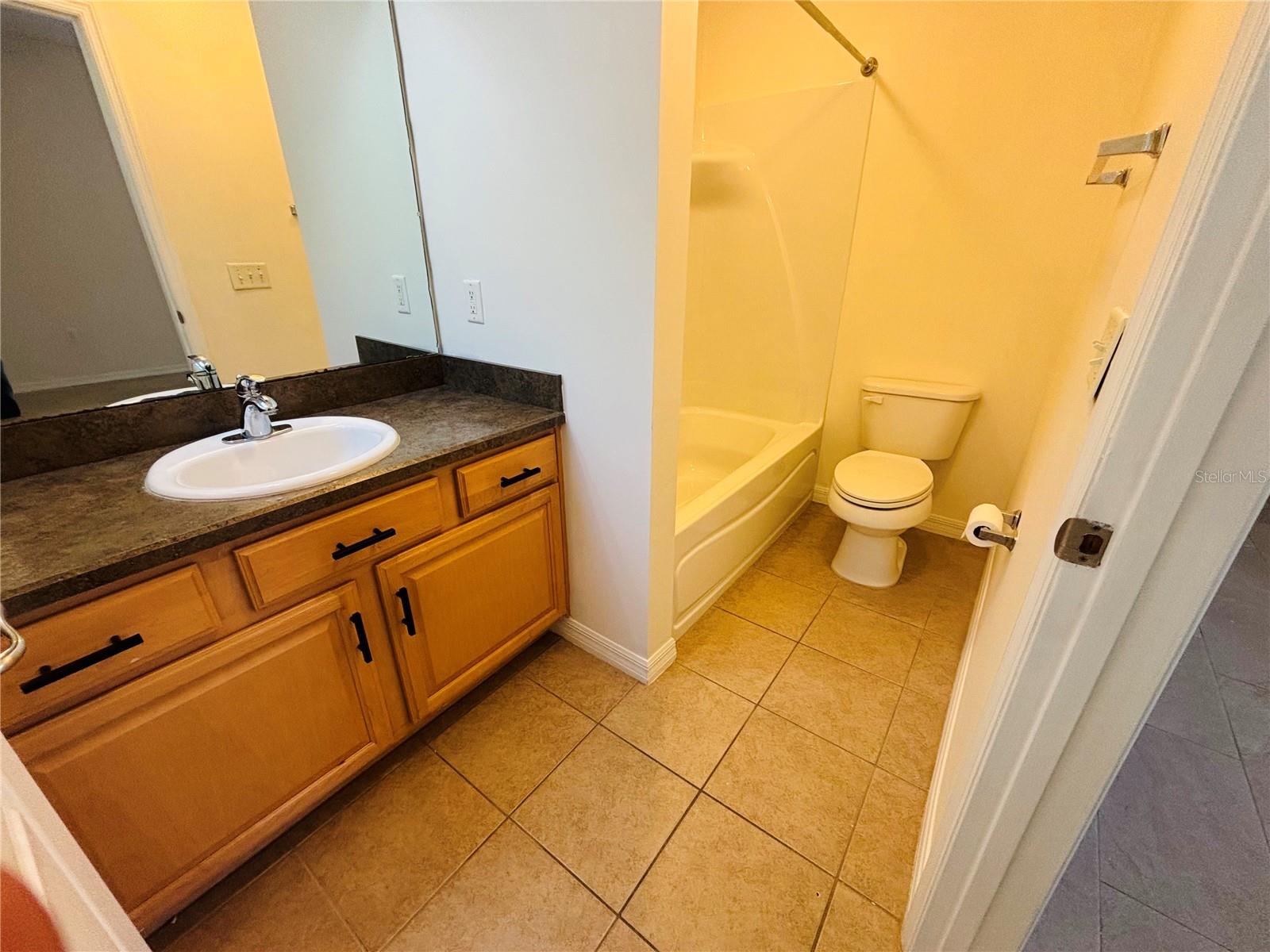 820 NW 19TH AVE #B, GAINESVILLE,, FL, 32609