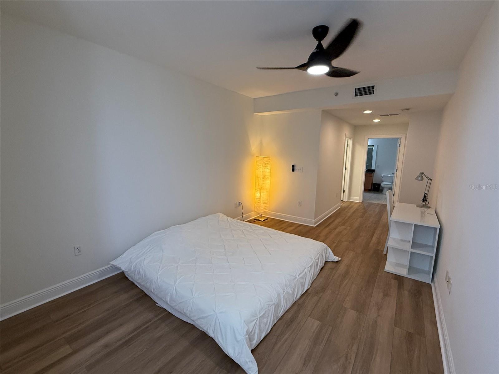 628 CLEVELAND ST #1210, CLEARWATER, FL, 33755