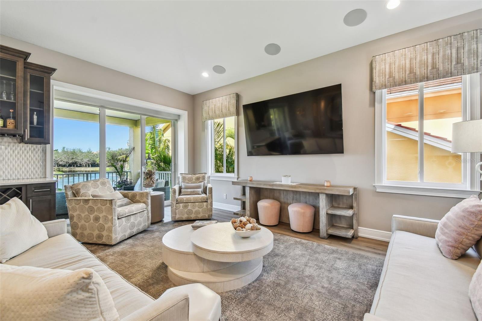 18 FRANKLIN CT S #D, ST PETERSBURG, FL, 33711