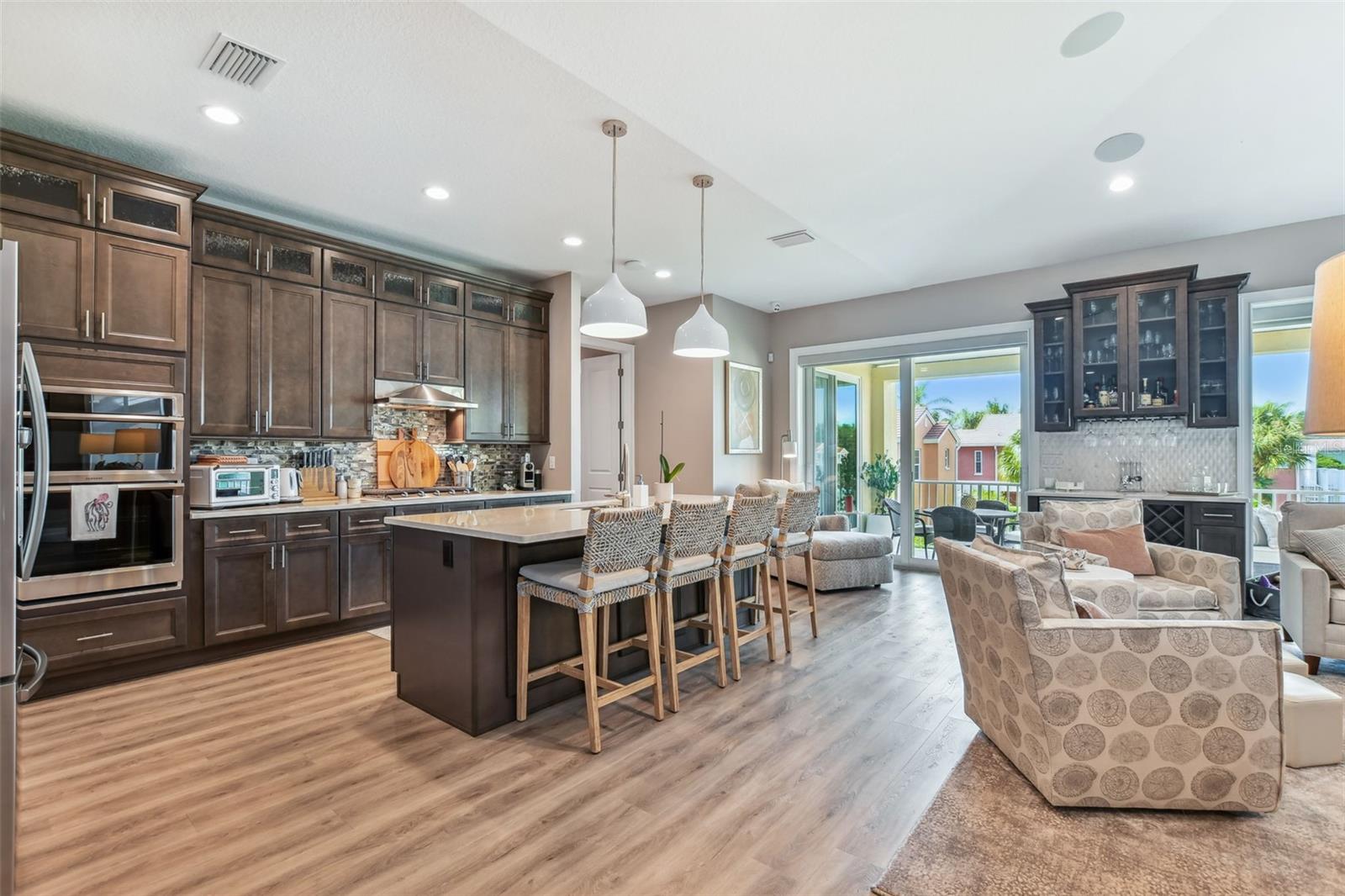 18 FRANKLIN CT S #D, ST PETERSBURG, FL, 33711