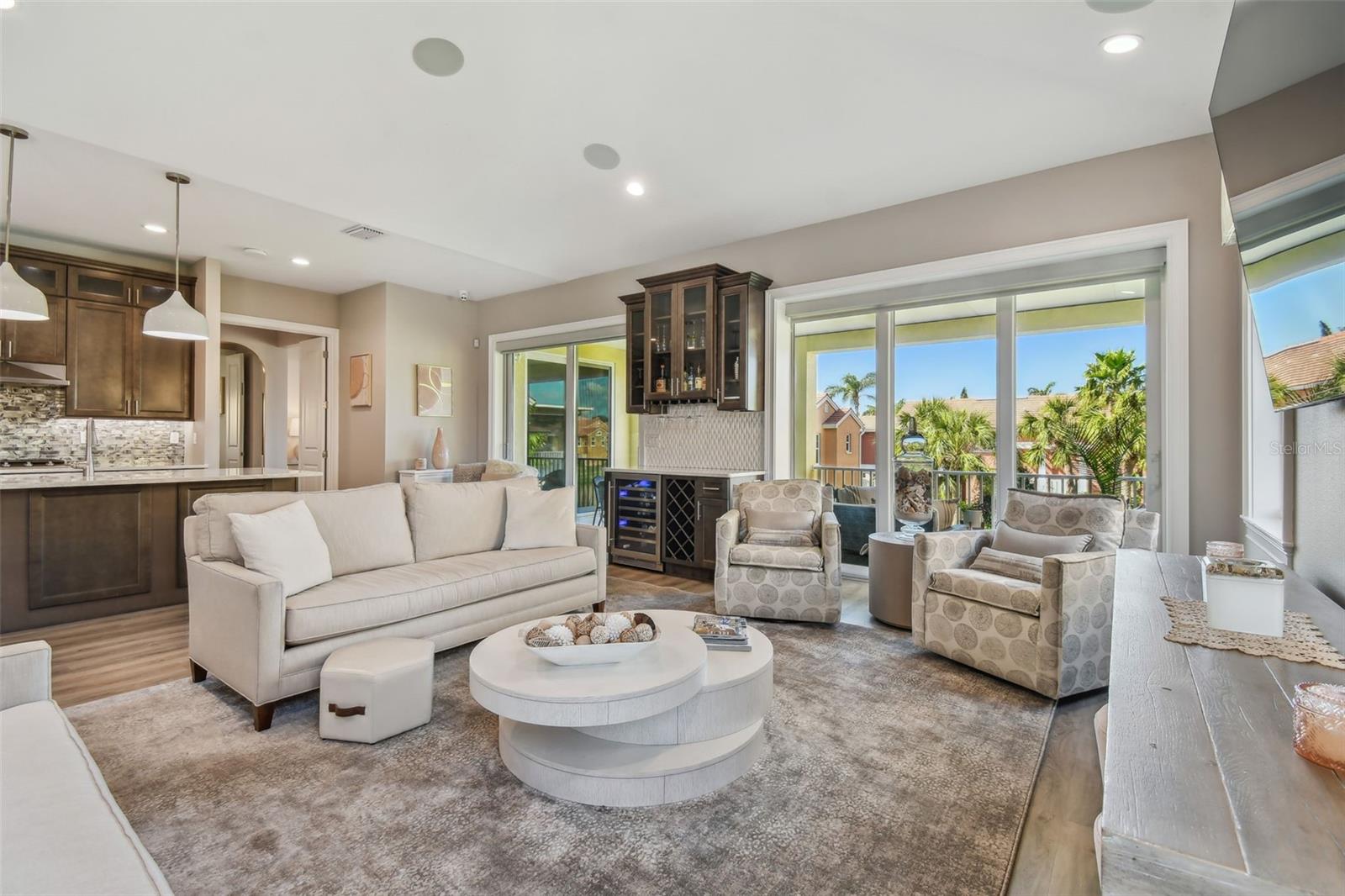 18 FRANKLIN CT S #D, ST PETERSBURG, FL, 33711