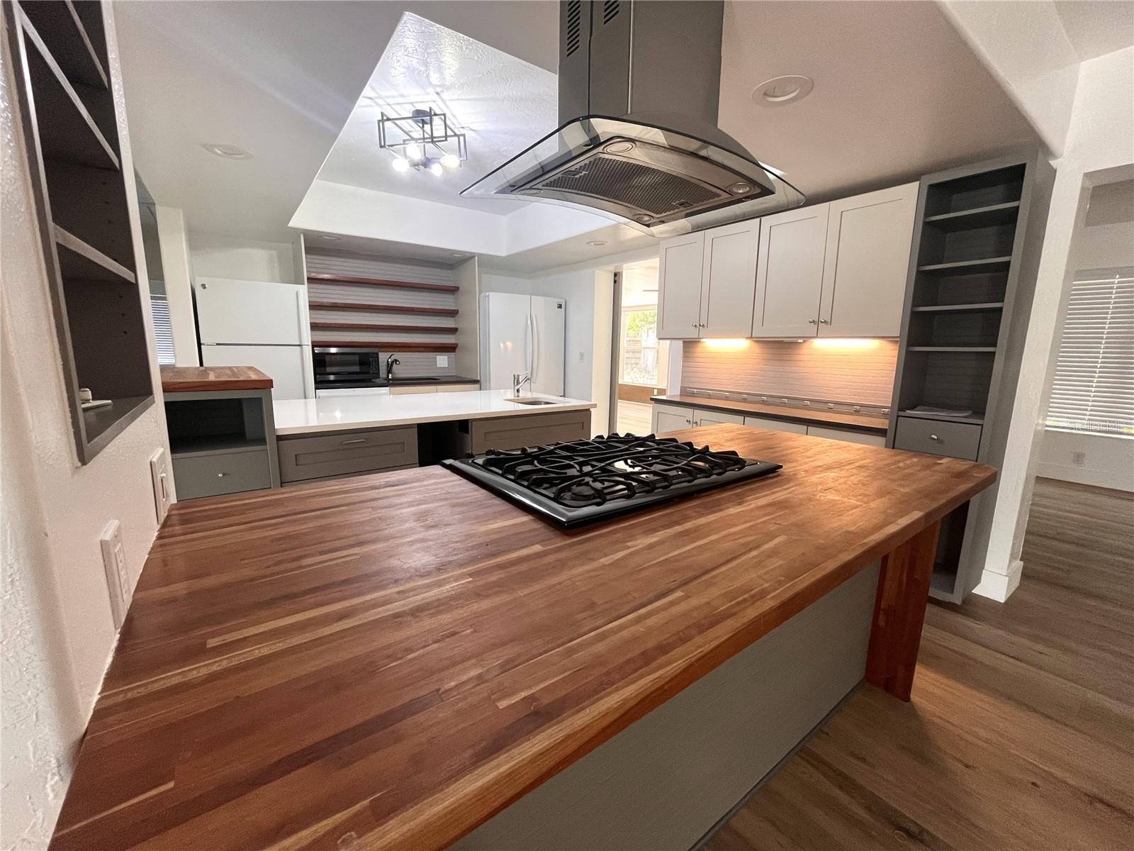 2000 CRAFT LN, SARASOTA, FL, 34239