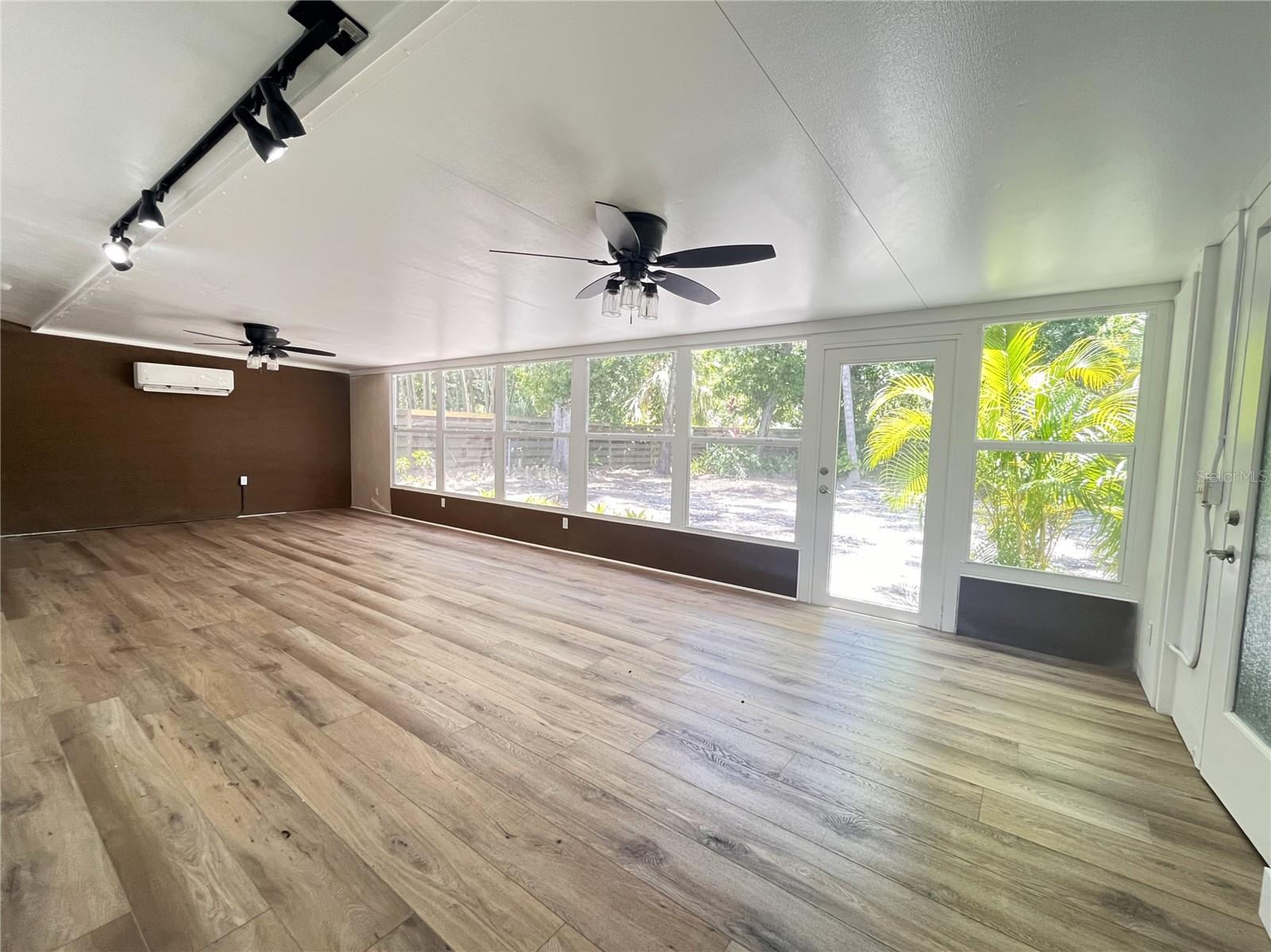 2000 CRAFT LN, SARASOTA, FL, 34239