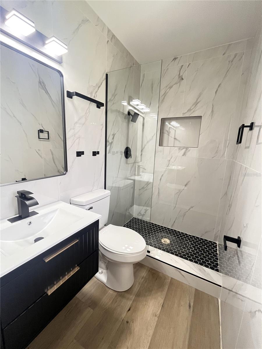 2000 CRAFT LN, SARASOTA, FL, 34239