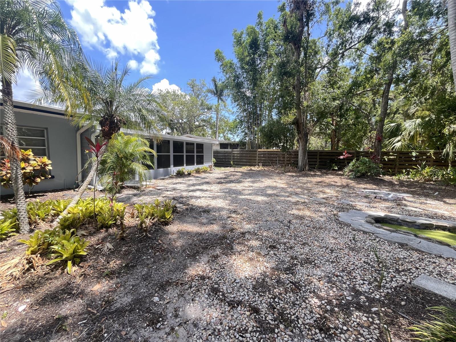 2000 CRAFT LN, SARASOTA, FL, 34239