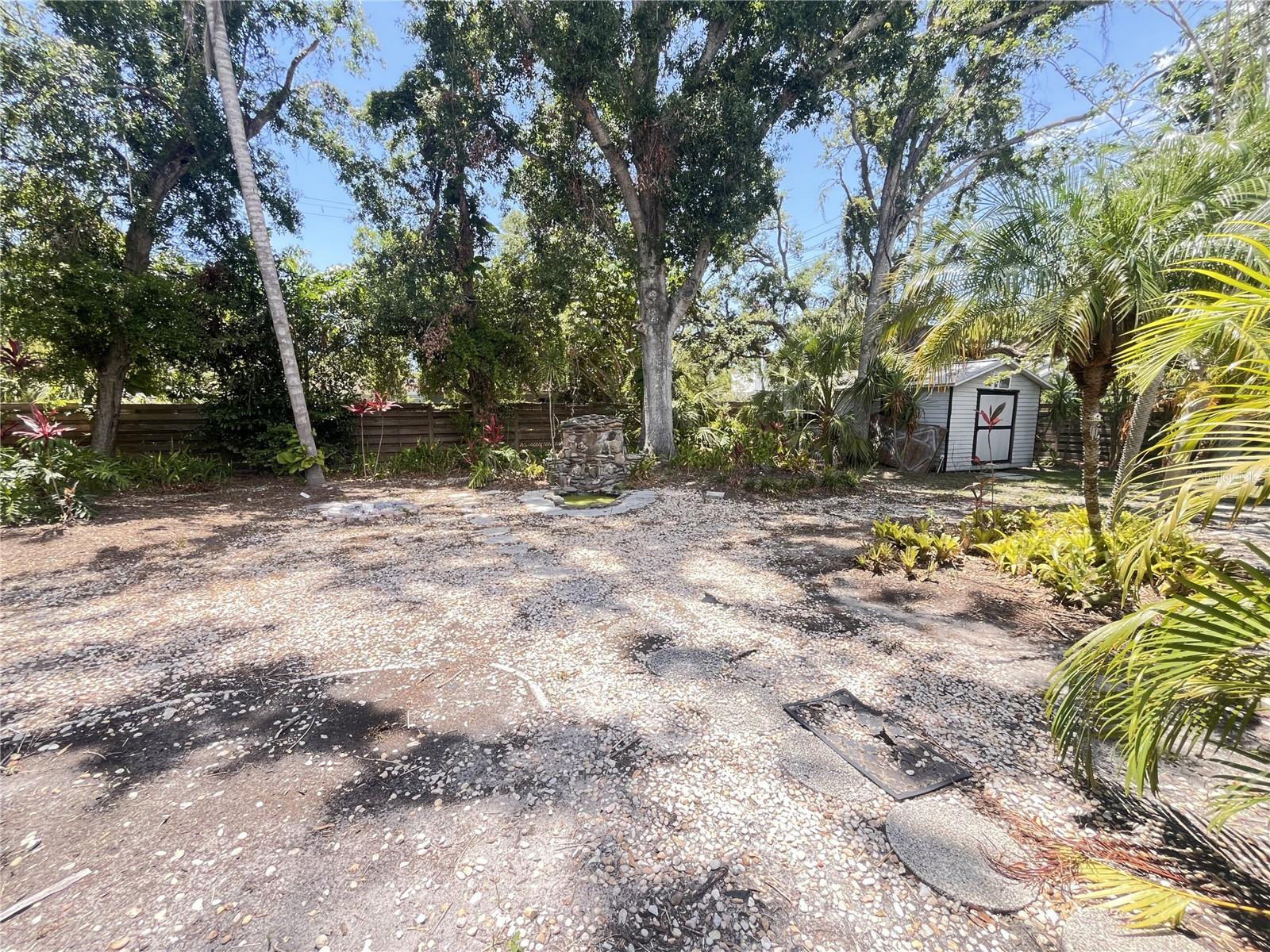 2000 CRAFT LN, SARASOTA, FL, 34239