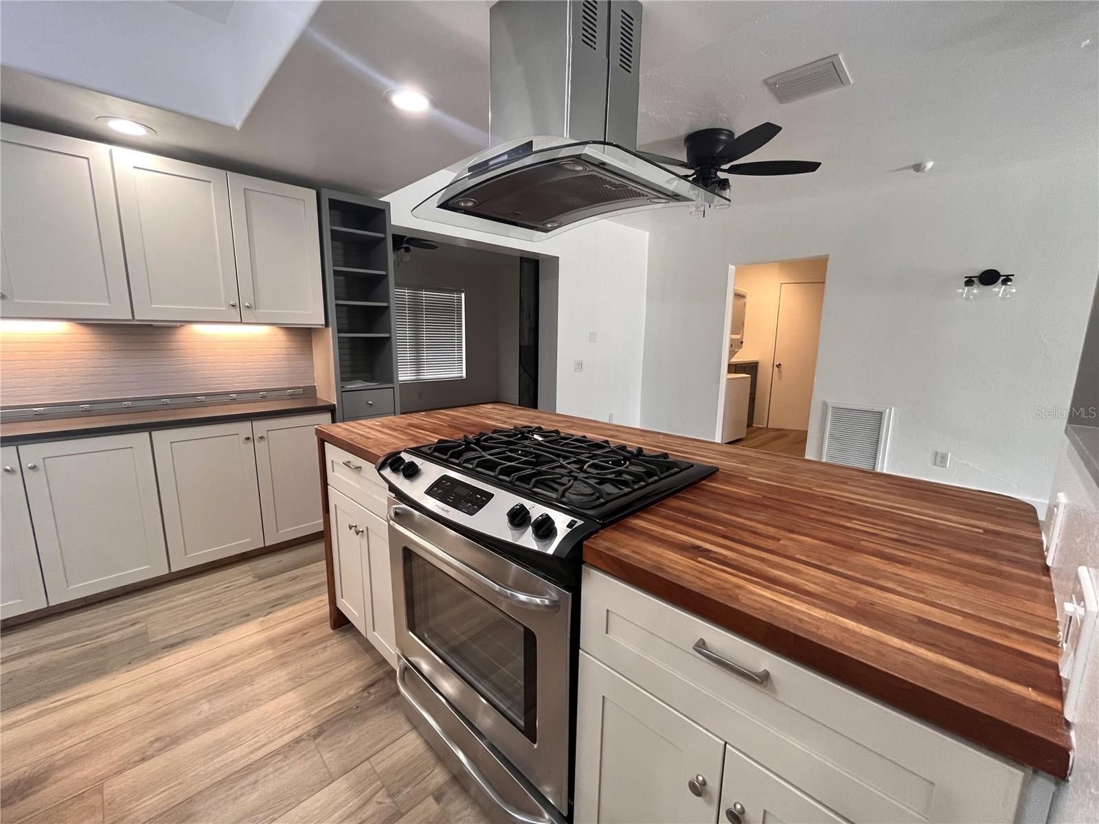 2000 CRAFT LN, SARASOTA, FL, 34239