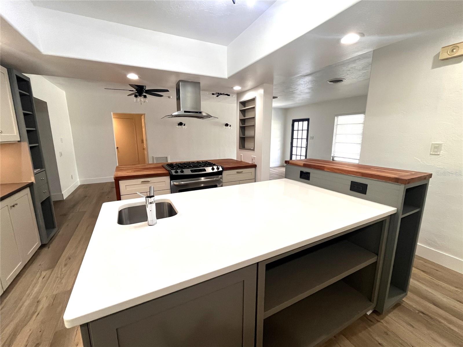 2000 CRAFT LN, SARASOTA, FL, 34239