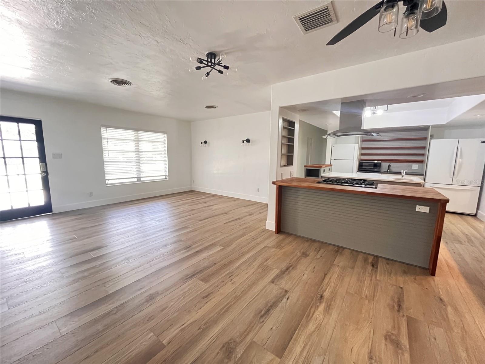 2000 CRAFT LN, SARASOTA, FL, 34239