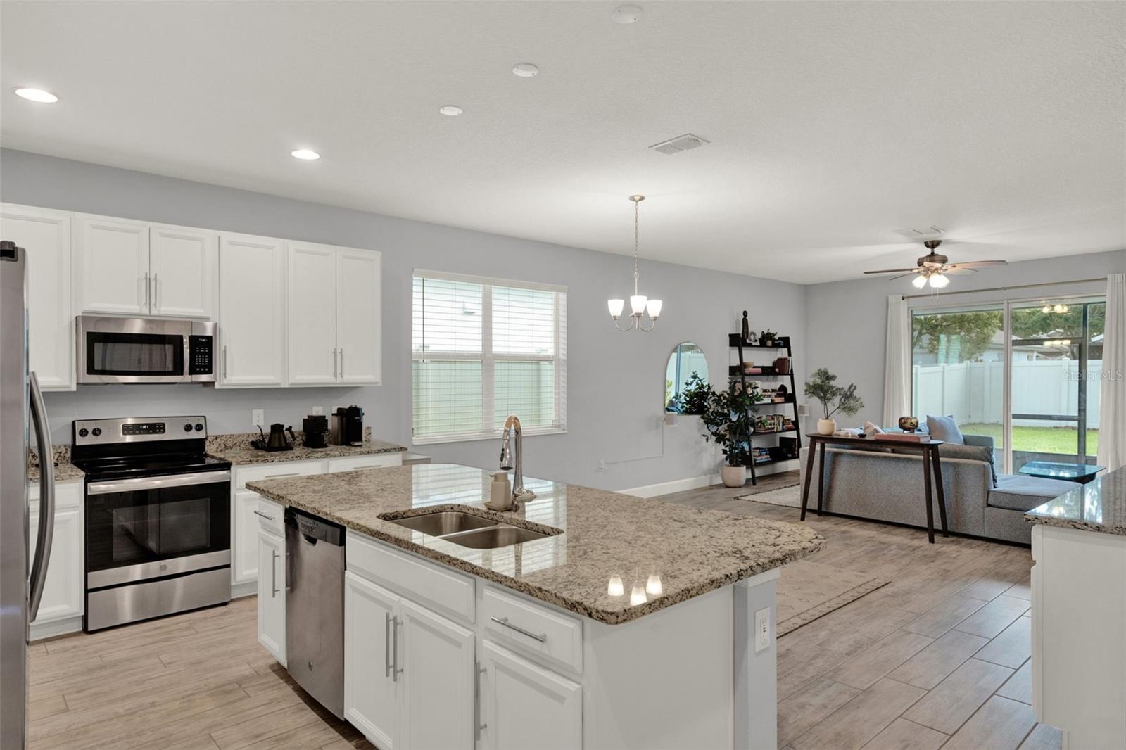 1061 CASTLEVECCHIO LOOP, ORLANDO, FL, 32825