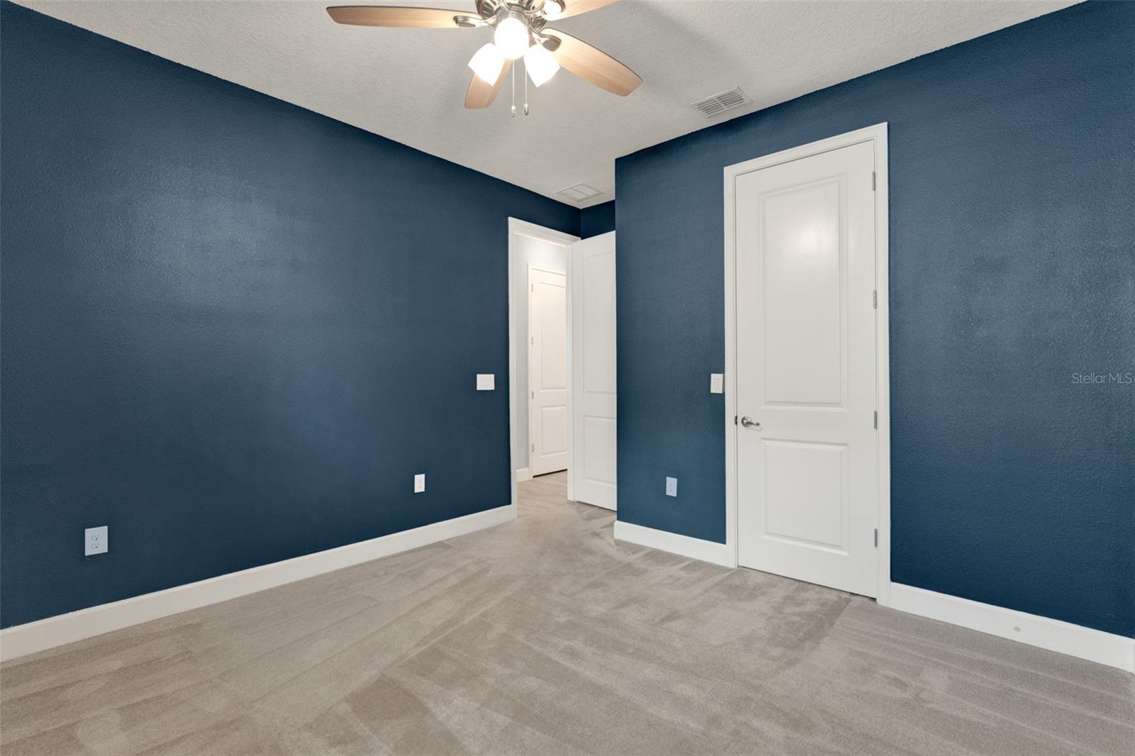 1061 CASTLEVECCHIO LOOP, ORLANDO, FL, 32825