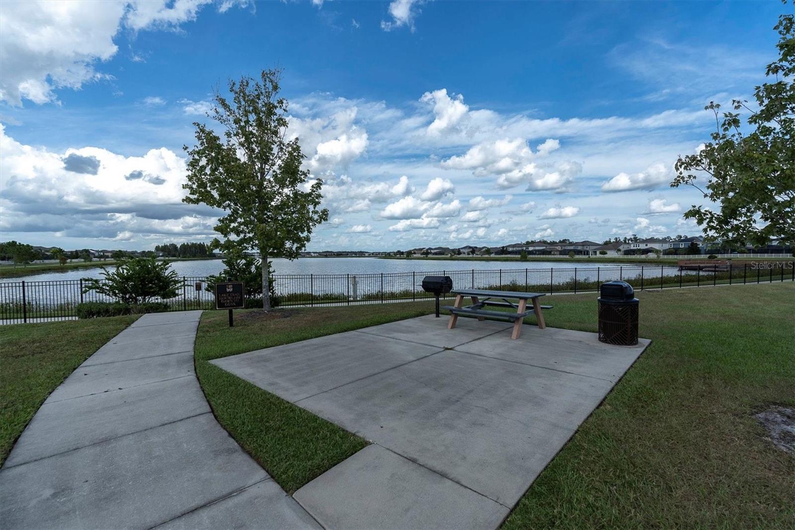 19326 LONG LAKE RANCH BLVD, LUTZ, FL, 33558