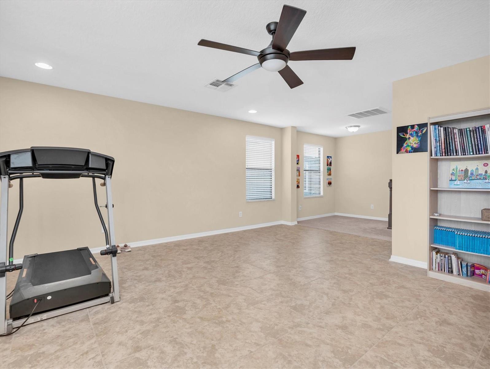 19326 LONG LAKE RANCH BLVD, LUTZ, FL, 33558