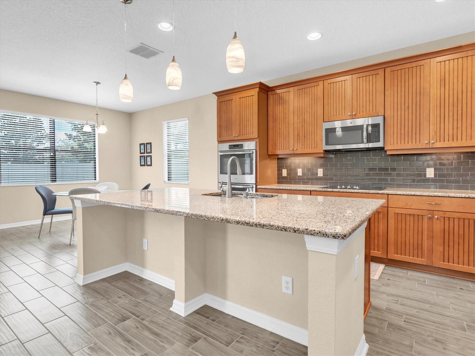 19326 LONG LAKE RANCH BLVD, LUTZ, FL, 33558