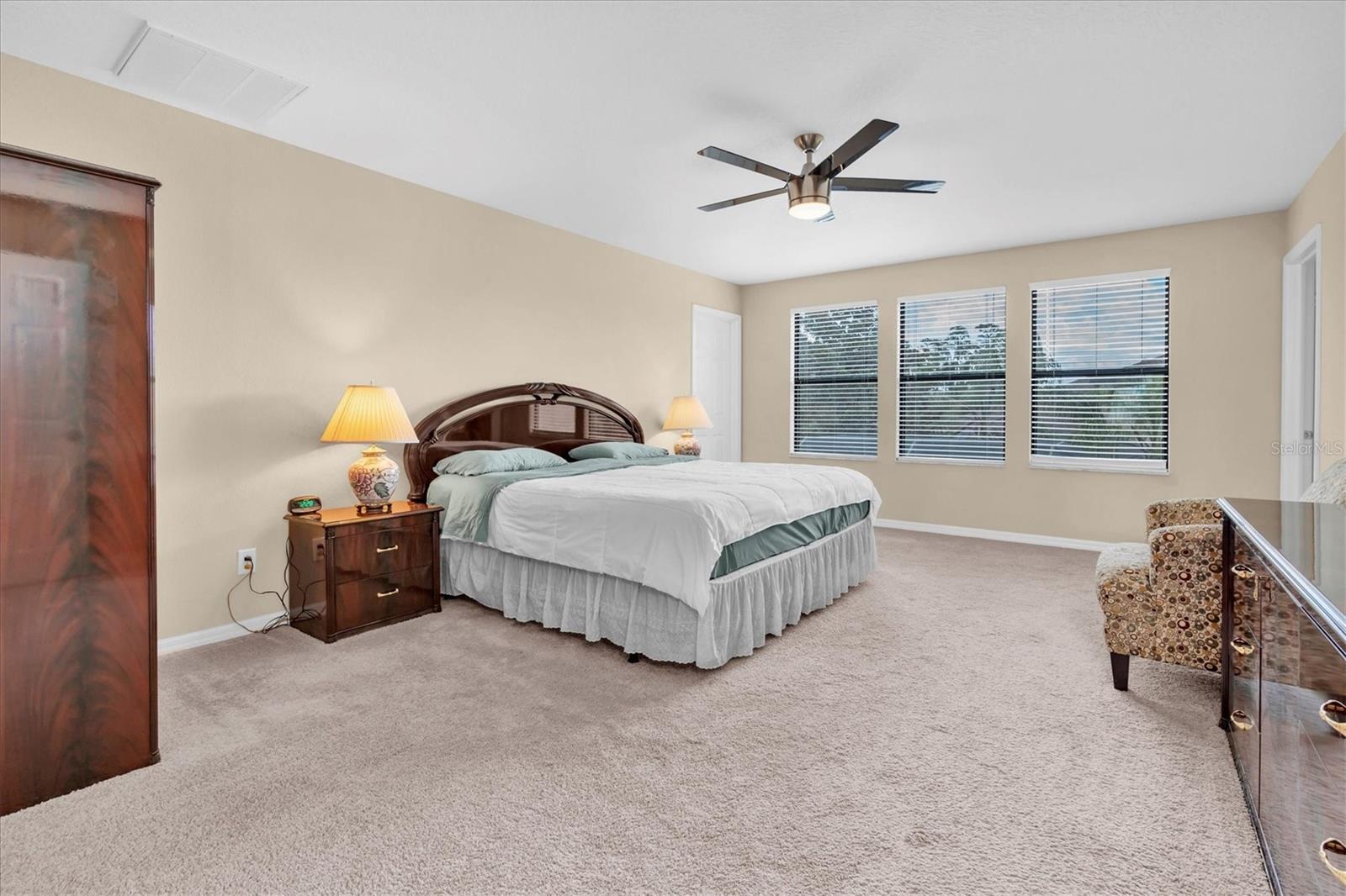 19326 LONG LAKE RANCH BLVD, LUTZ, FL, 33558