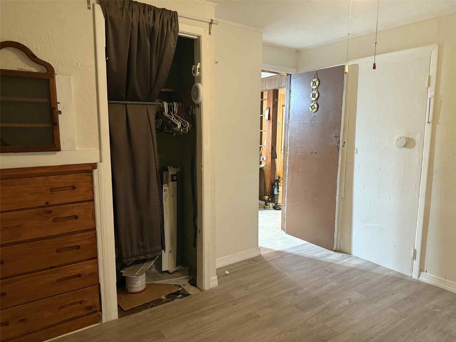 5807 N HALE AVE, TAMPA, FL, 33614