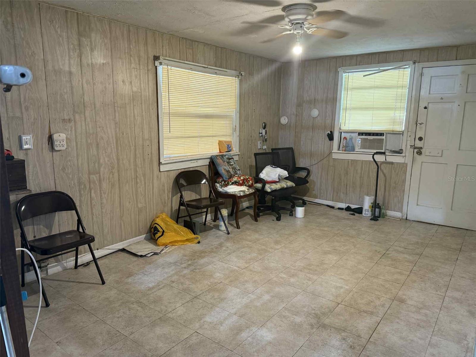 5807 N HALE AVE, TAMPA, FL, 33614