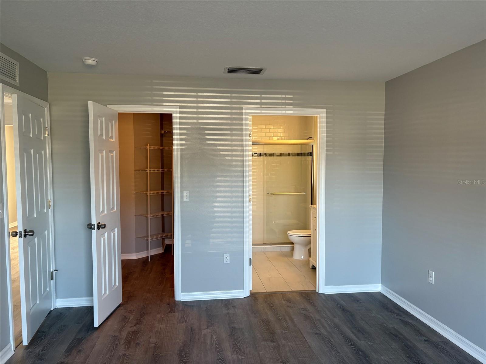 A4655665 Property Photo