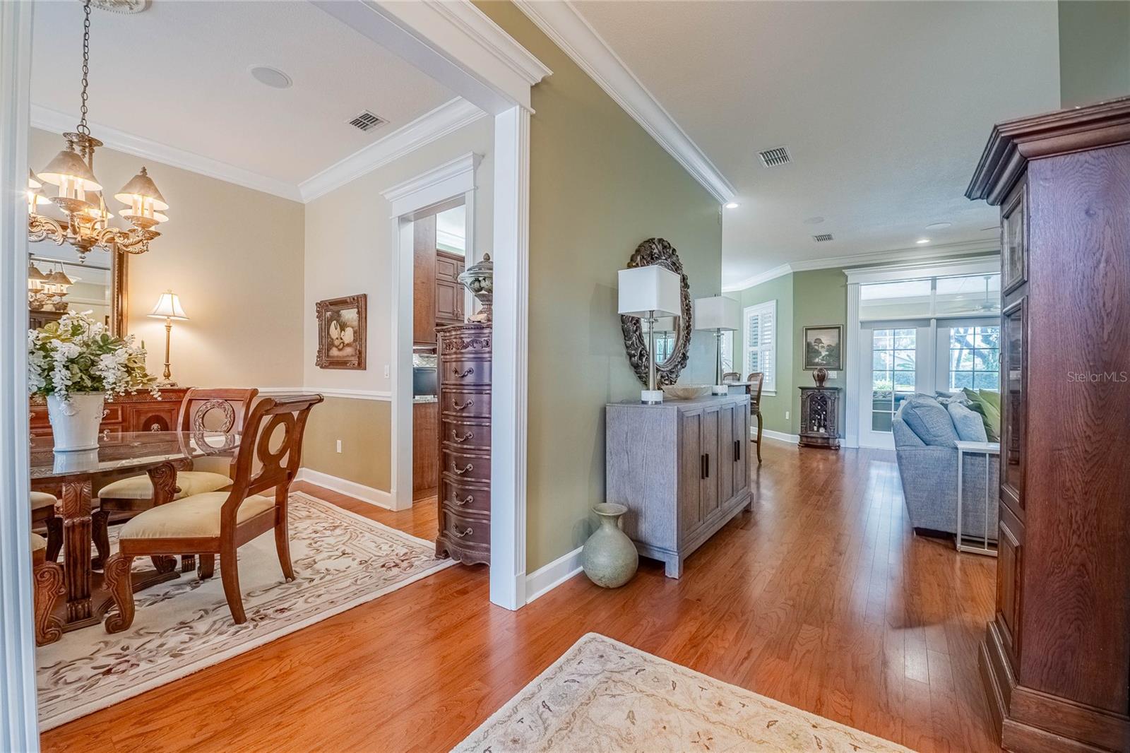 1589 ROYAL FOREST CT, LAKELAND, FL, 33811