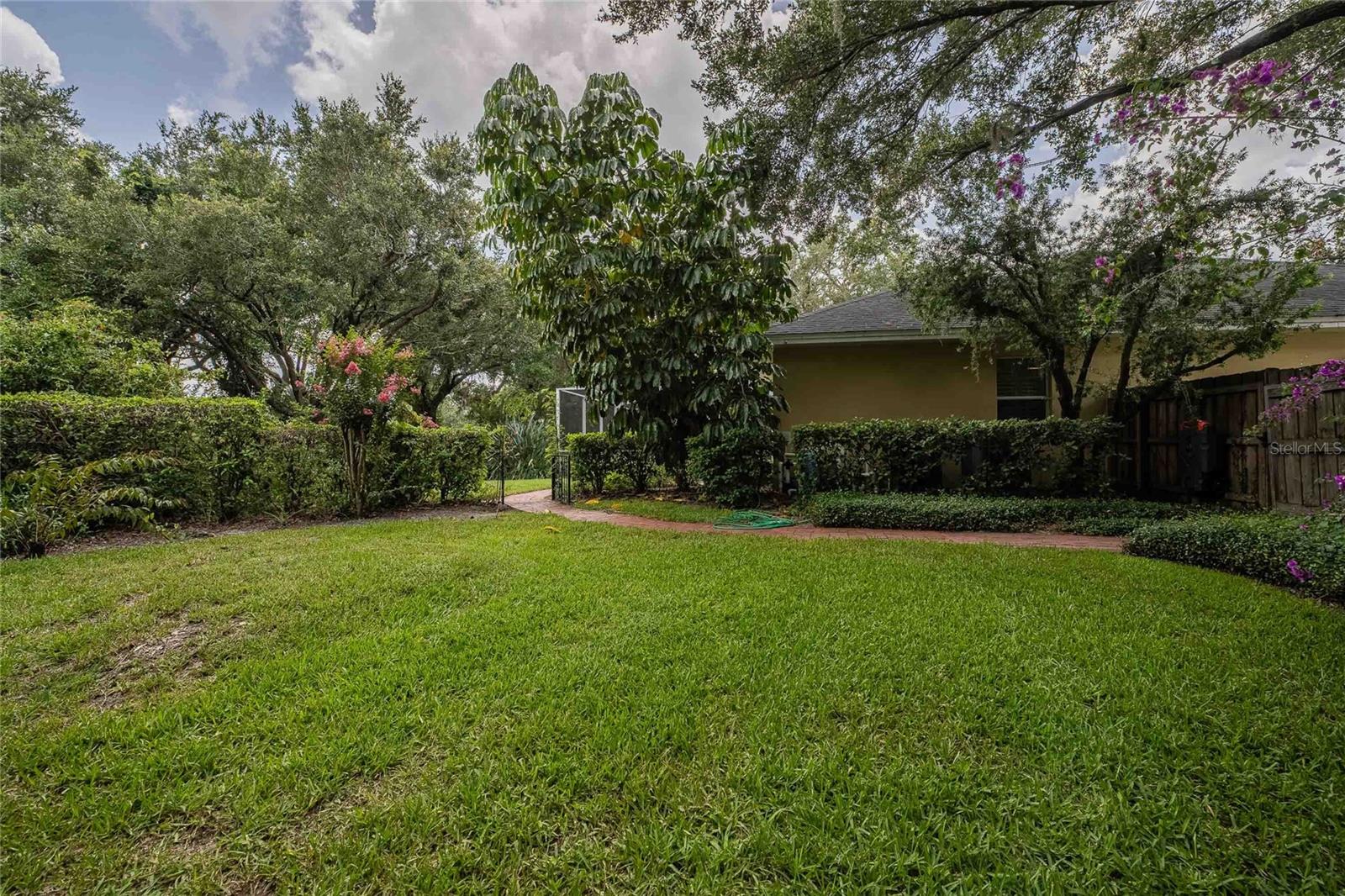 1589 ROYAL FOREST CT, LAKELAND, FL, 33811