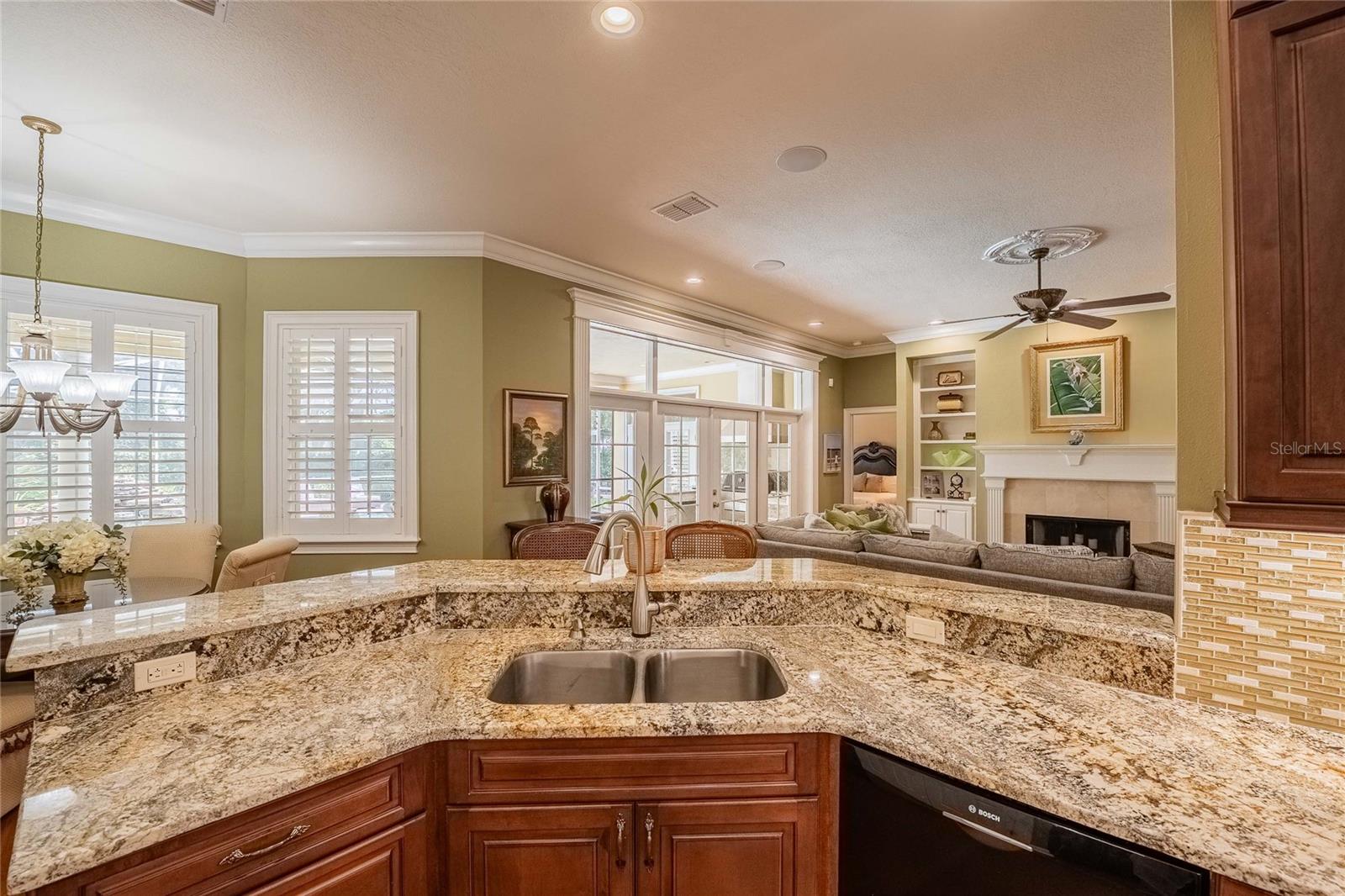 1589 ROYAL FOREST CT, LAKELAND, FL, 33811