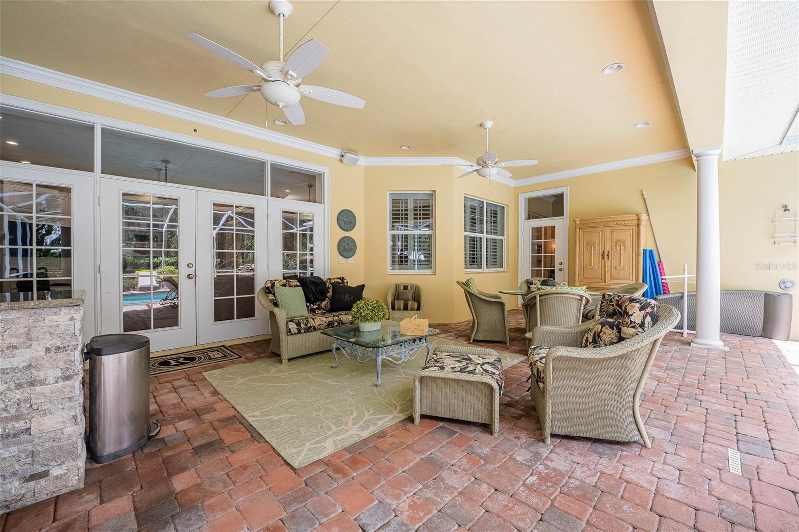 1589 ROYAL FOREST CT, LAKELAND, FL, 33811