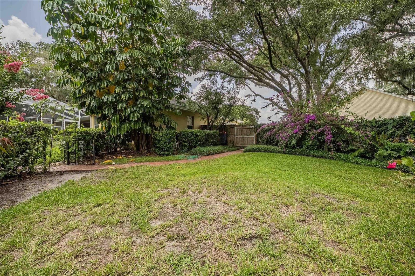 1589 ROYAL FOREST CT, LAKELAND, FL, 33811