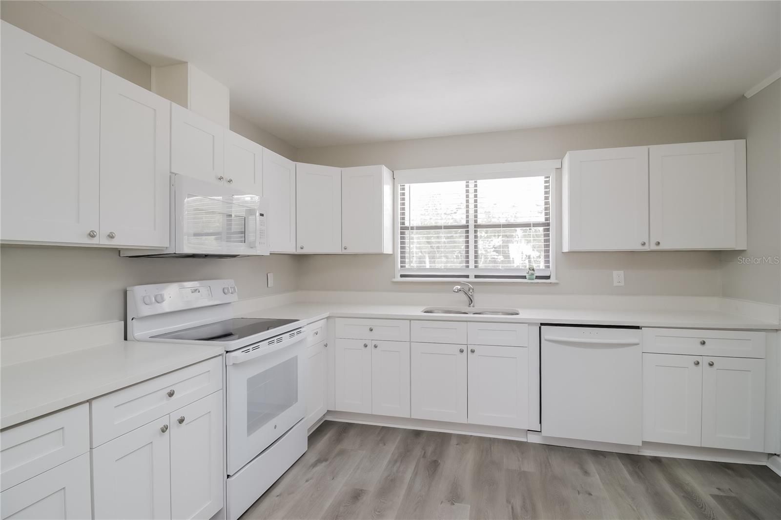 1198 S GOLF LAKE DR, NEW SMYRNA BEACH, FL, 32168