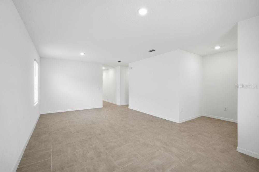 13584 Tropical Breeze ~ Ready Now