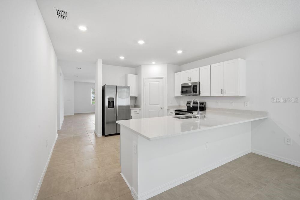 13584 Tropical Breeze ~ Ready Now