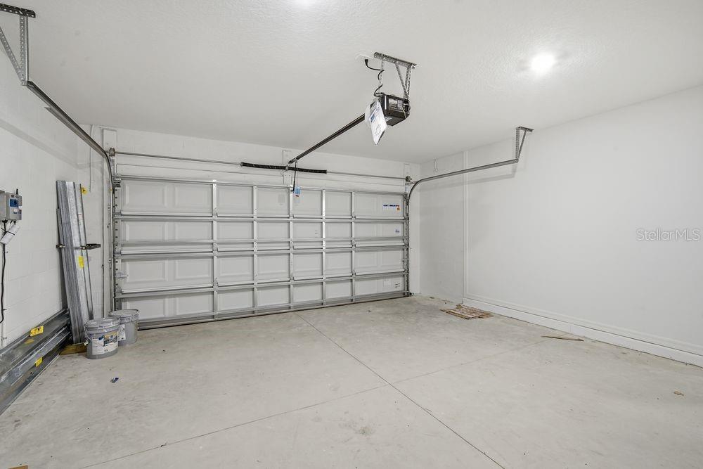 13584 Tropical Breeze ~ Ready Now