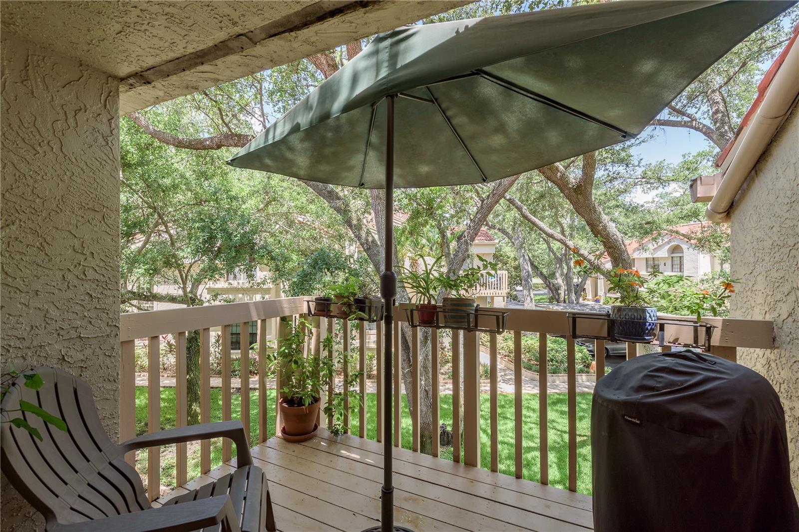 Outside Oasis ready for your favorite book