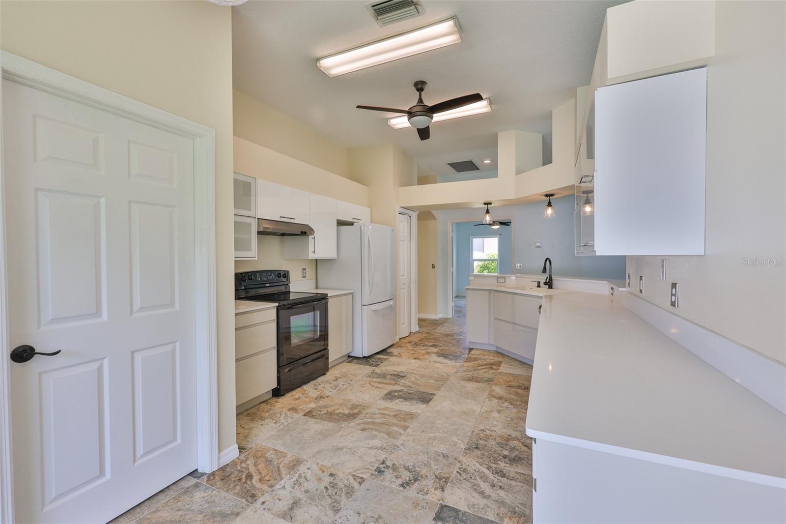 10430 CRESTFIELD DR, RIVERVIEW, FL, 33569