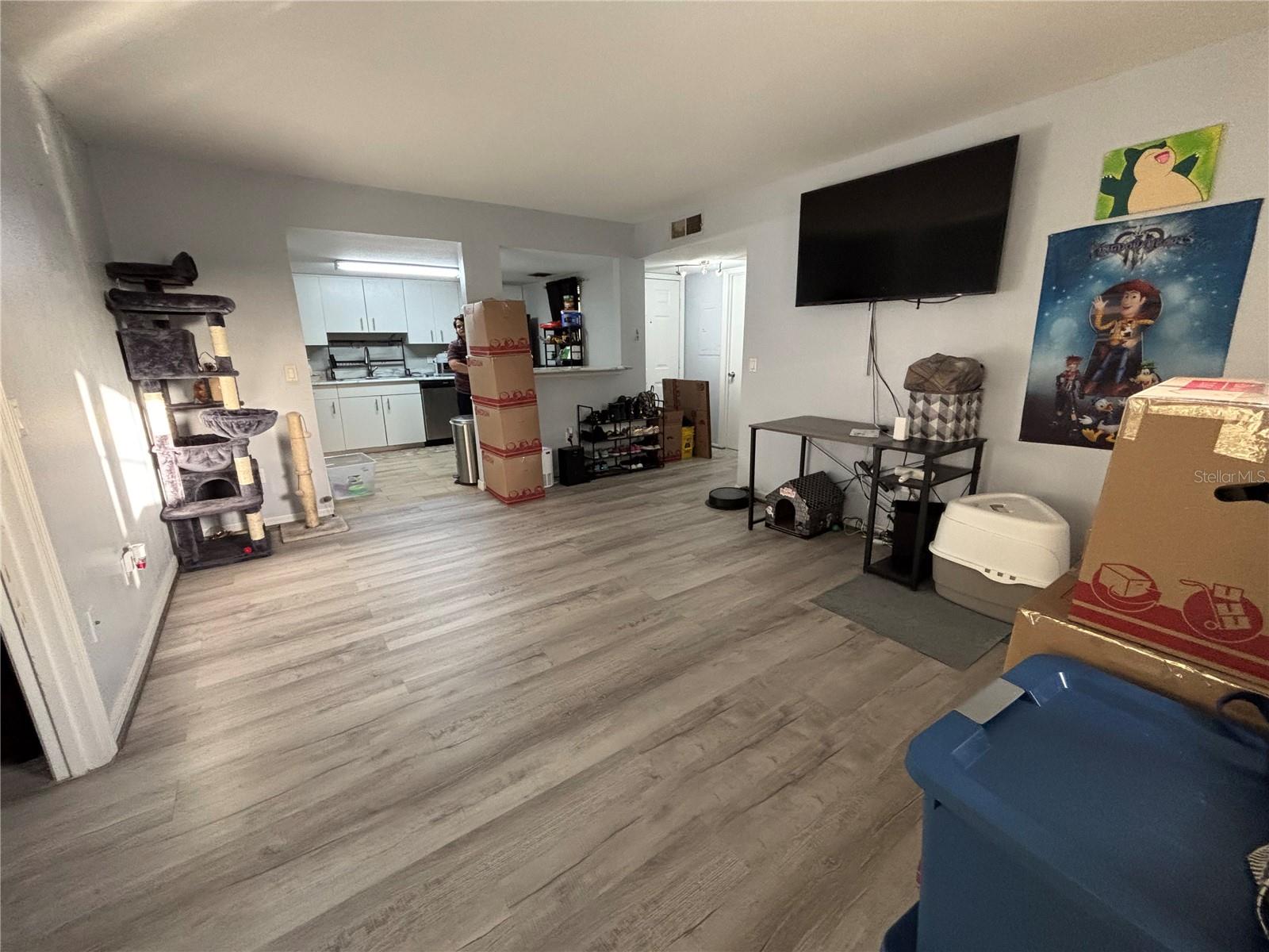 OM703526 Property Photo