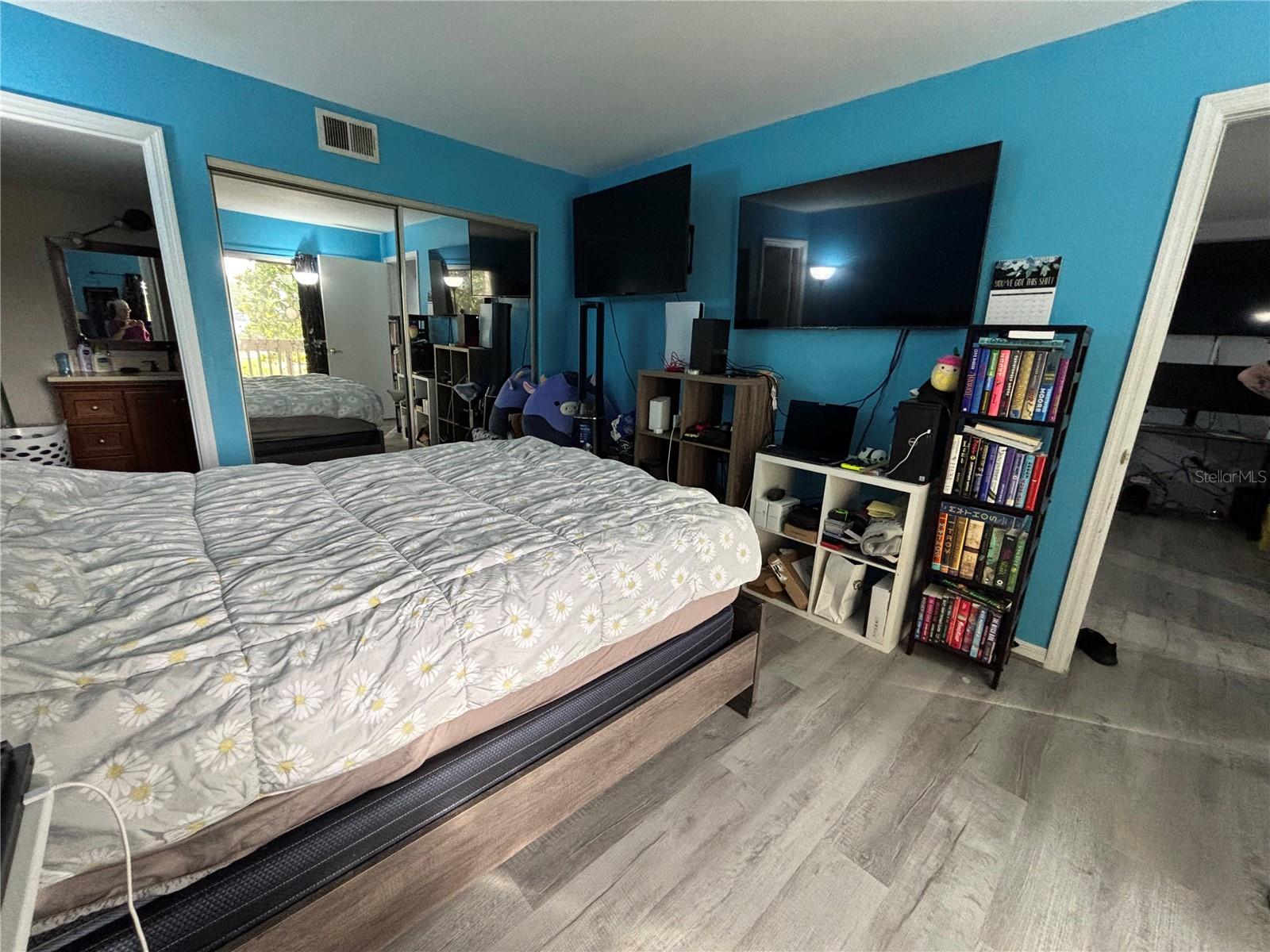 OM703526 Property Photo