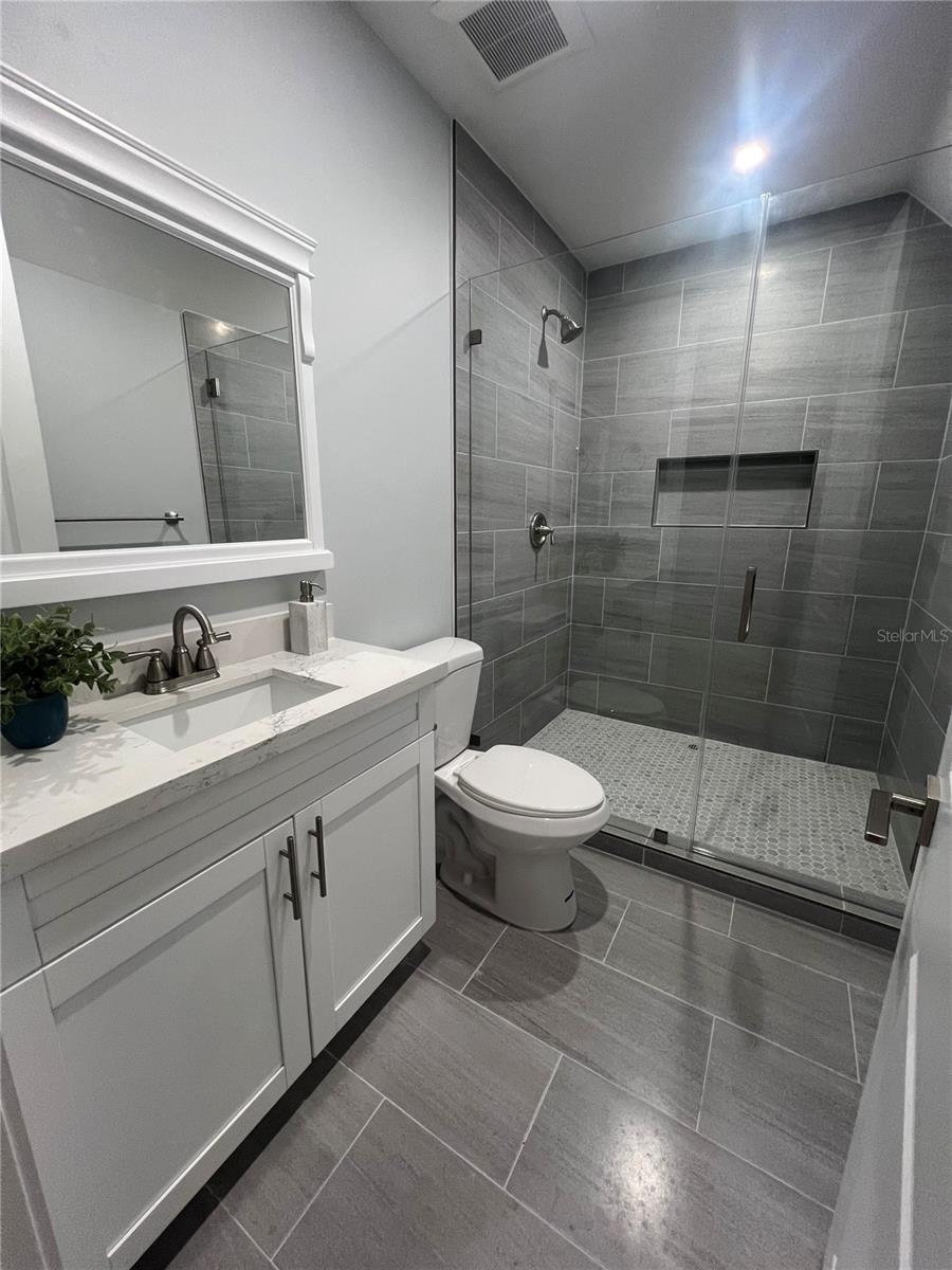 132 RIVIERA DR, TAVERNIER, FL, 33070