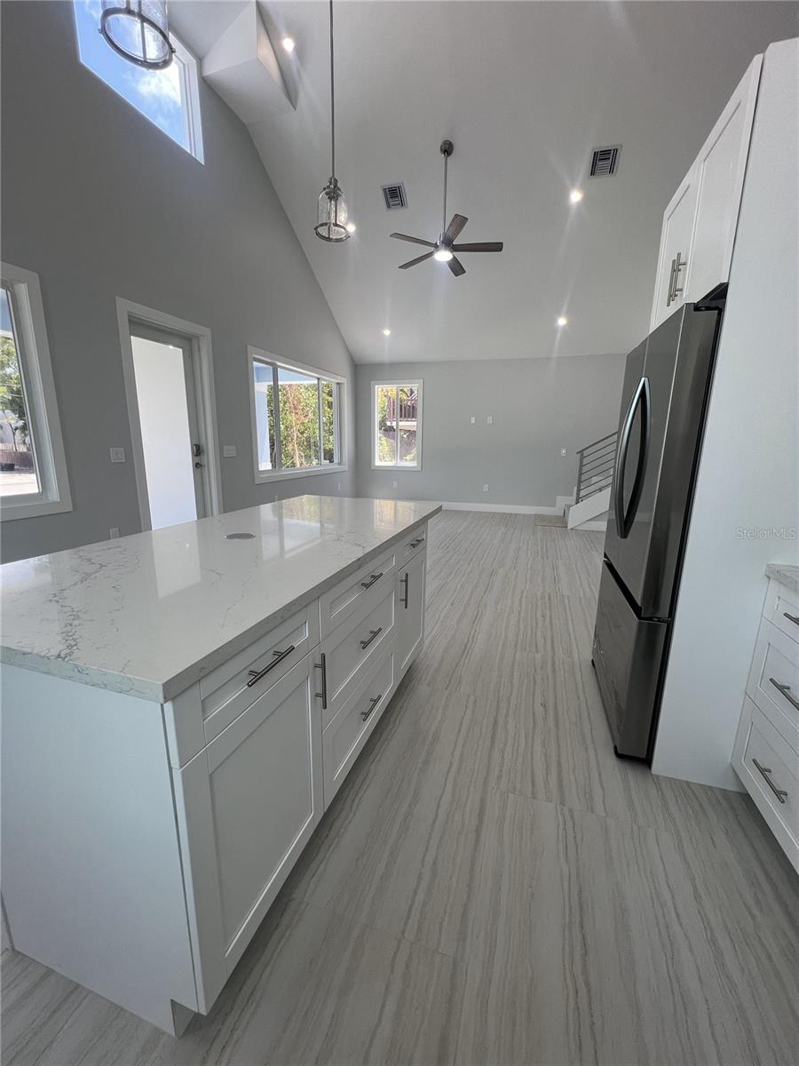 132 RIVIERA DR, TAVERNIER, FL, 33070