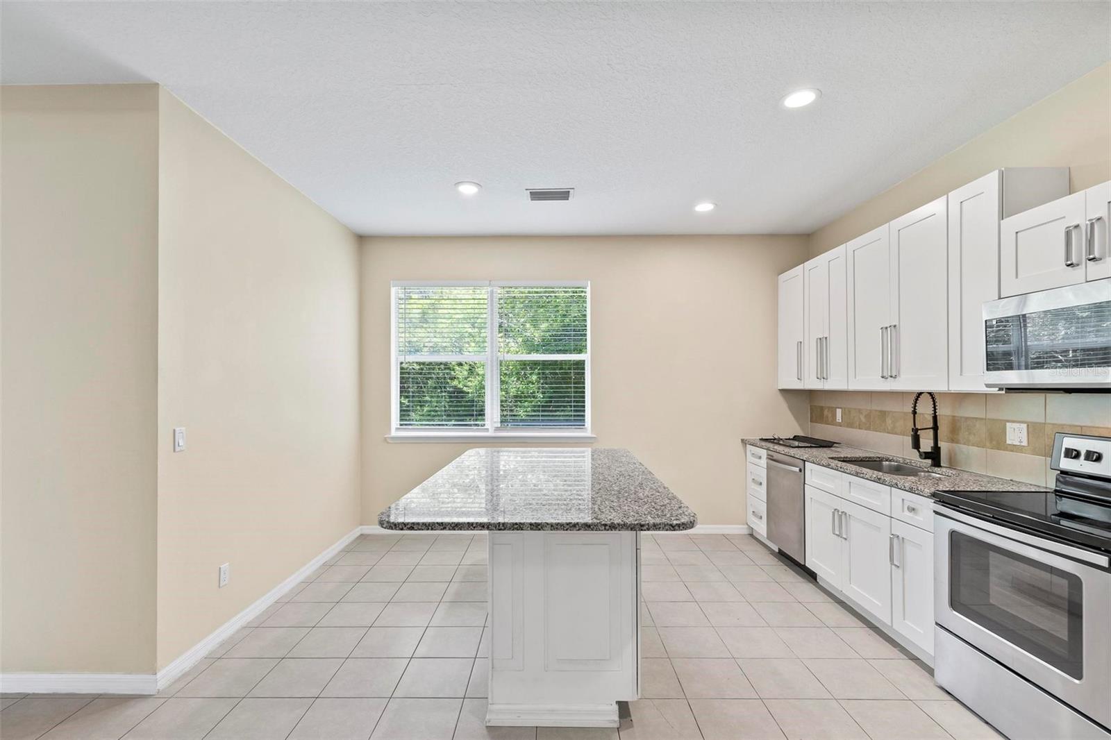 5 WHITE HILL PL, PALM COAST, FL, 32164