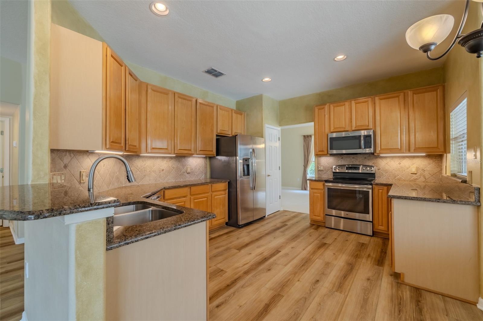 5315 CEDARSHAKE LN, VALRICO, FL, 33596