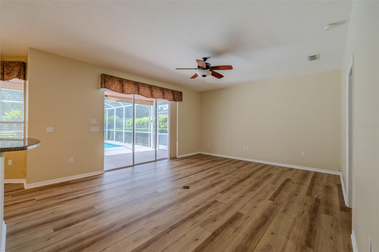 5315 CEDARSHAKE LN, VALRICO, FL, 33596