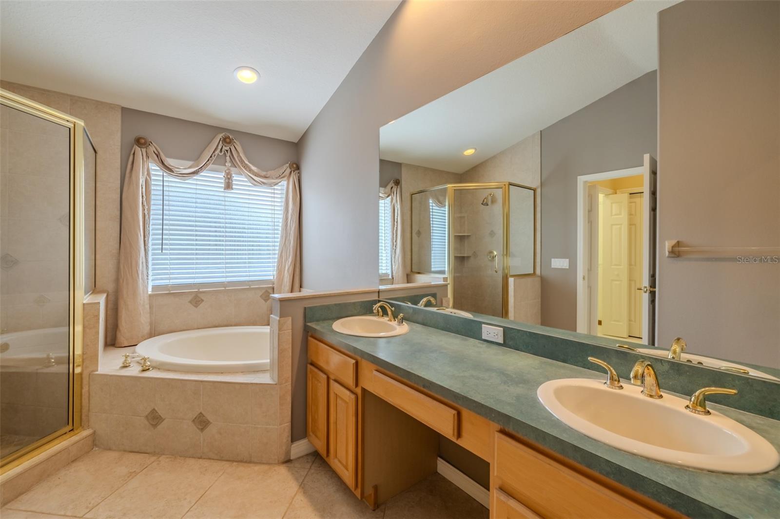 5315 CEDARSHAKE LN, VALRICO, FL, 33596