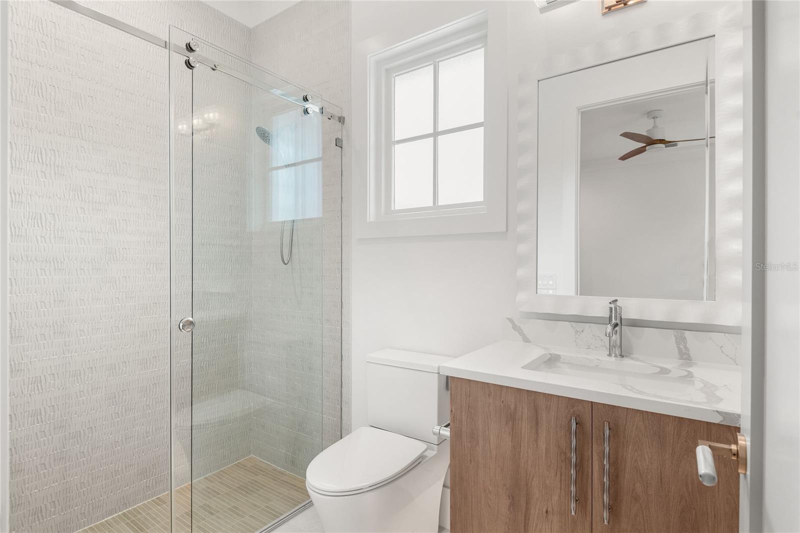 O6317785 Property Photo